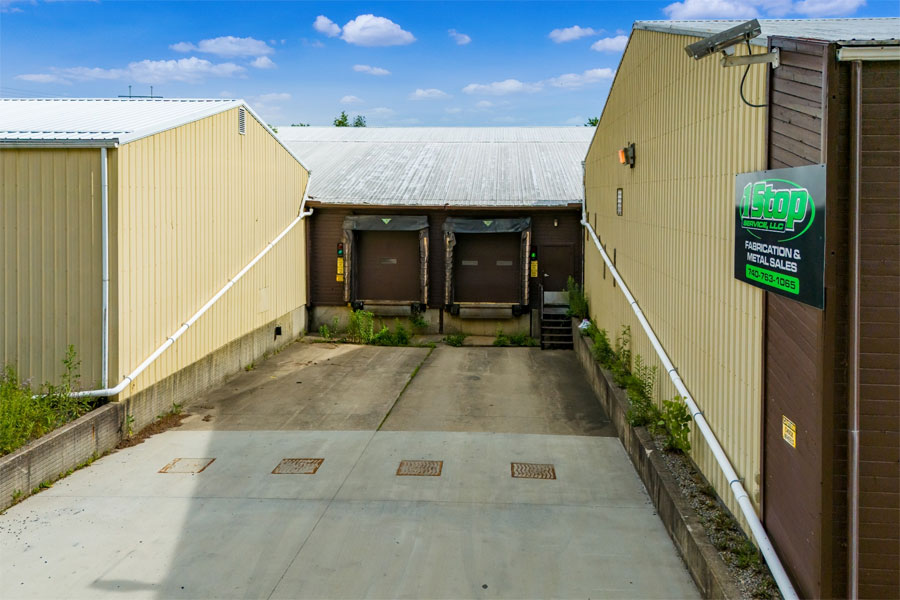 51 Swans Road Industrial Business Park Dock High Loading